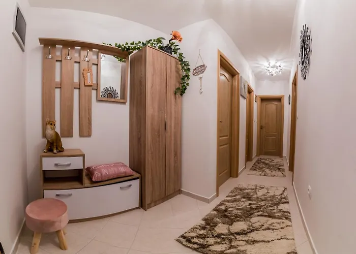 Ivana Ciovo Apartamento *